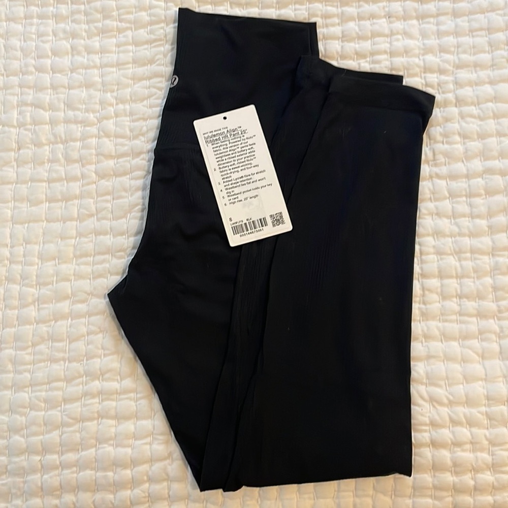 LuluLemon black ribbed high rise pant